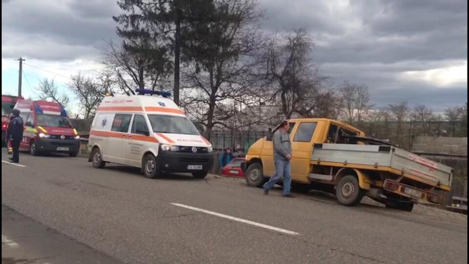 Un șofer în vârstă de 87 de ani a fost aproape de a provoca o tragedie la Drăgușeni