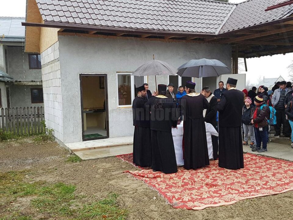 Biserica Sfinții „Mihail și Gavriil” din satul Poiana, comuna Zvoriștea, și-a sărbătorit hramul