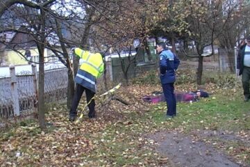 Bătrâna omorâtă în accidentul de duminica trecută, pe DN 17, pe strada Argestru, la intrarea în Vatra Dornei dinspre Iacobeni