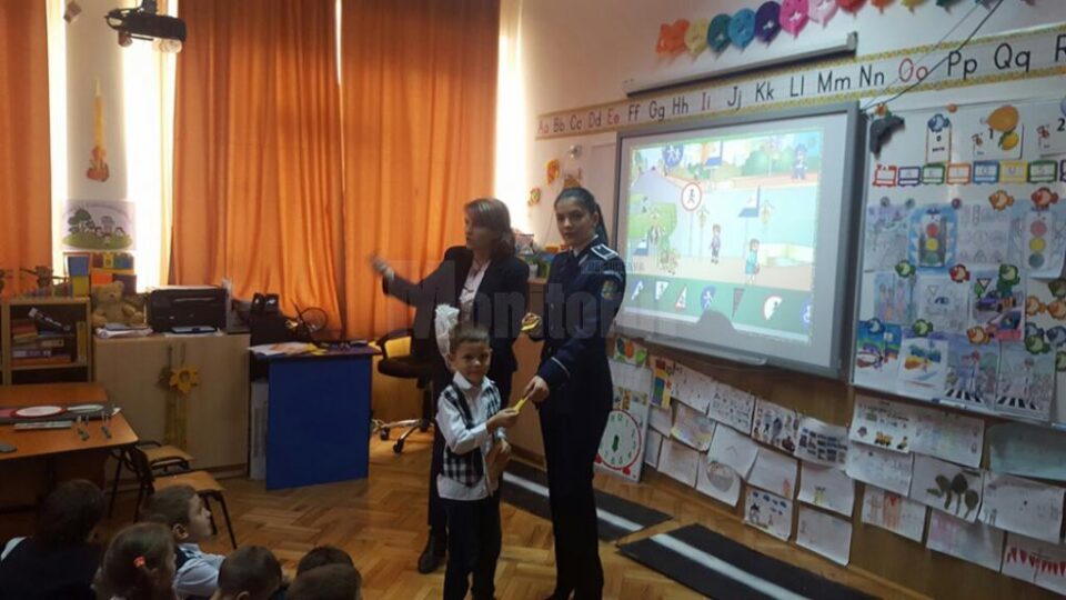 Peste 10.000 de elevi au participat la Săptămâna Educației Rutiere