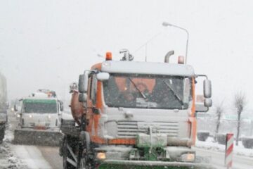 Trafic îngreunat din cauza ninsorilor pe drumurile din județ