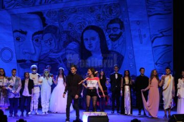 Miss și Mister Boboc la Colegiul de Artă “Ciprian Porumbescu”, aleși după un spectacol “Selfie time”