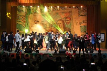 Miss și Mister Boboc la Colegiul de Artă “Ciprian Porumbescu”, aleși după un spectacol “Selfie time”