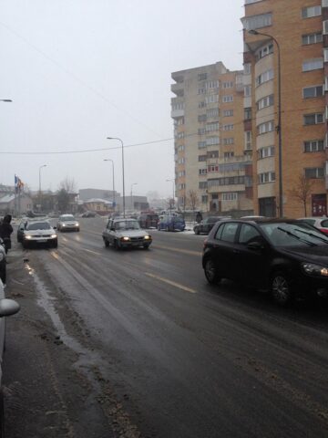 22 de mașini de intervenție la deszăpezire, scoase pe străzile Sucevei