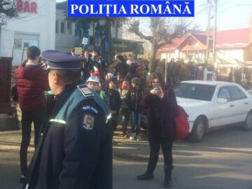 300 de elevi au participat la un marș al siguranței rutiere, la Liteni