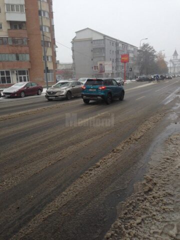 22 de mașini de intervenție la deszăpezire, scoase pe străzile Sucevei