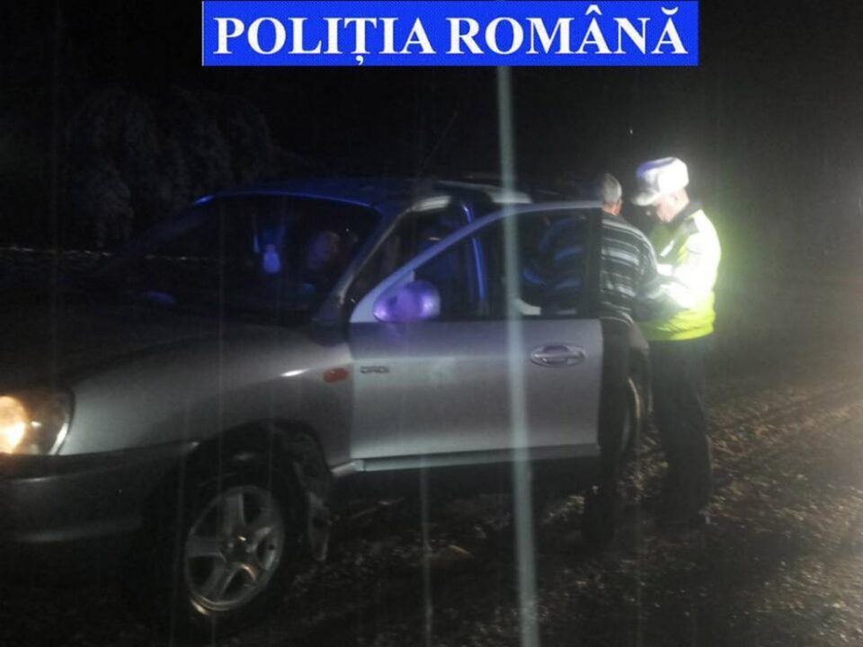 Dosare penale, permise reținute și plăcuțe cu numere străine ridicate, după acțiuni de control cu 250 de polițiști