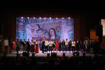 Miss și Mister Boboc la Colegiul de Artă “Ciprian Porumbescu”, aleși după un spectacol “Selfie time”