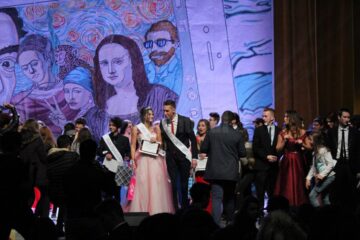 Miss și Mister Boboc la Colegiul de Artă “Ciprian Porumbescu”, aleși după un spectacol “Selfie time”