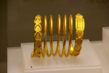 Obiecte din expoziția „Aurul și argintul antic al României", de la Muzeul de Istorie