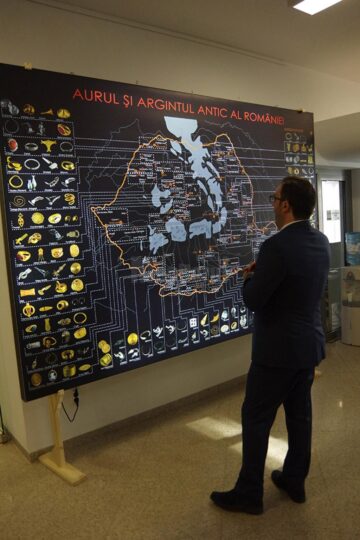 Expoziția „Aurul și argintul antic al României”, vernisată ieri la Muzeul de Istorie