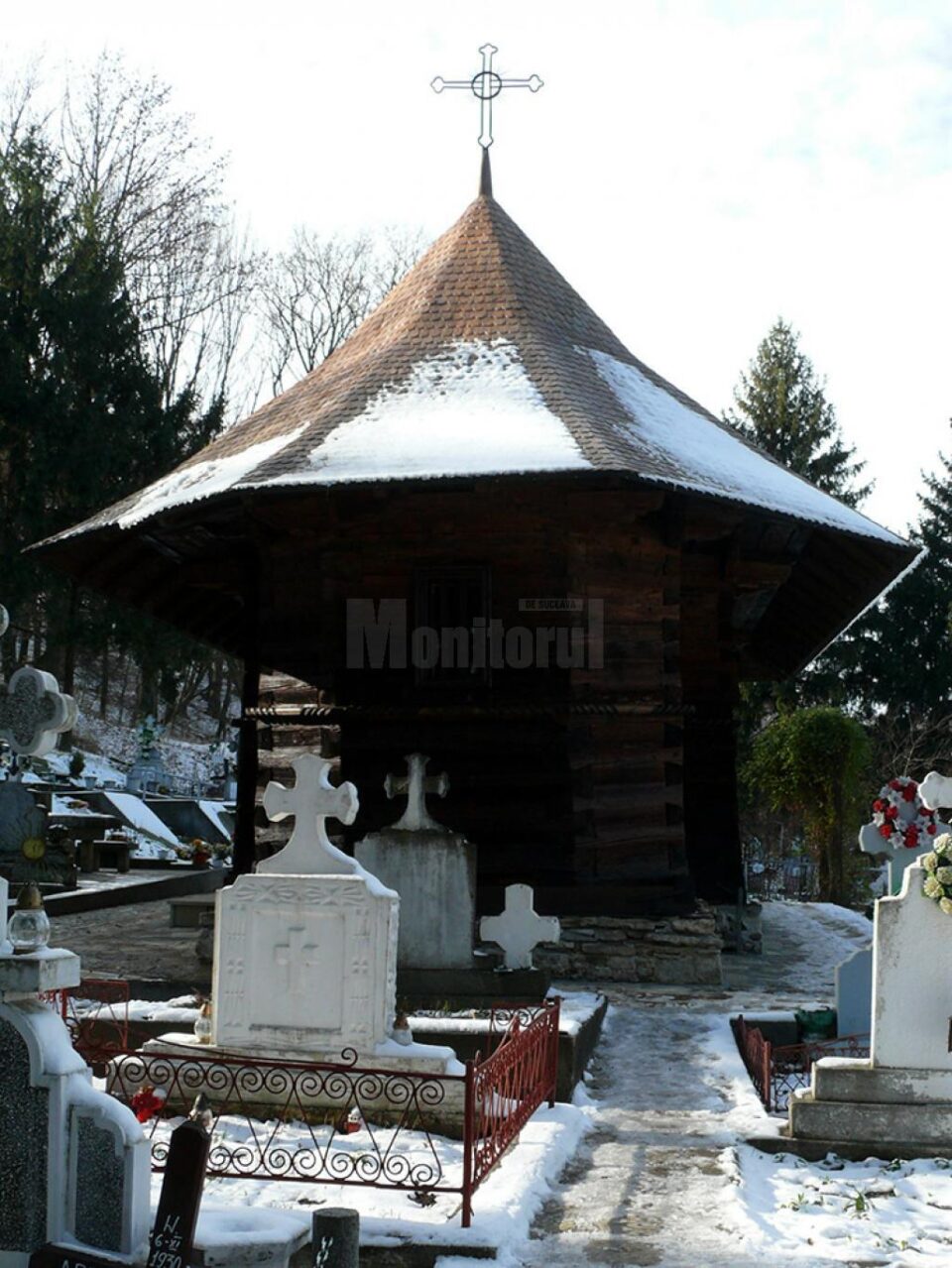 Biserica „Sfântul Gheorghe” din incinta Mănăstirii Buciumeni din Fălticeni