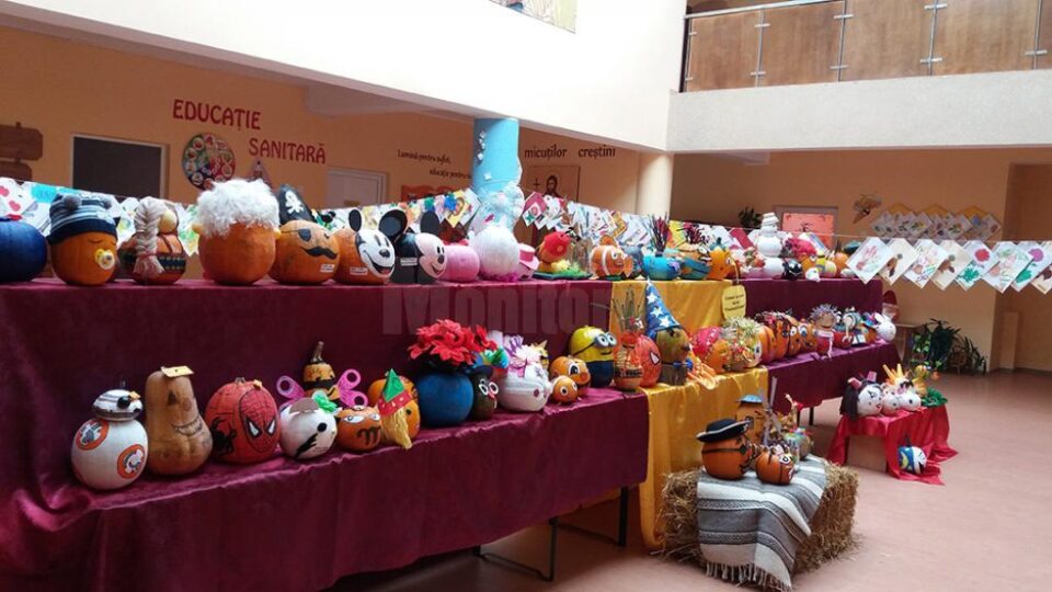 “Frumusețile toamnei”, expoziție la Grădinița „Sfântul Ioan cel Nou de la Suceava”
