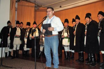 Spectacolul „Vom fi ce-am fost și mai mult decât atât”, la Fălticeni