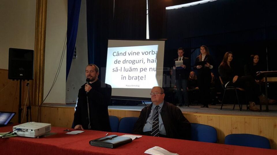 „Cunoaște-te! Învinge dependența!”, activități interactive la Colegiul Național „Dragoș Vodă”