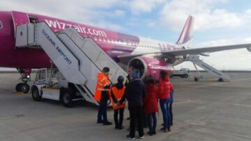 Elevii au vizitat duminică Aeroportul "Ștefan cel Mare"