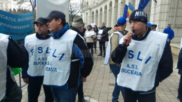 Sindicaliști din toată țara au cerut oficialilor de la București plata dobânzilor datorate