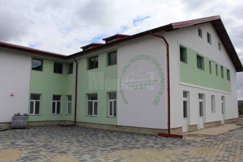 Lucrările de extindere și modernizare a fostului spital din Dolhasca, pentru transformarea clădirii în unitate medico-socială, au fost finalizate