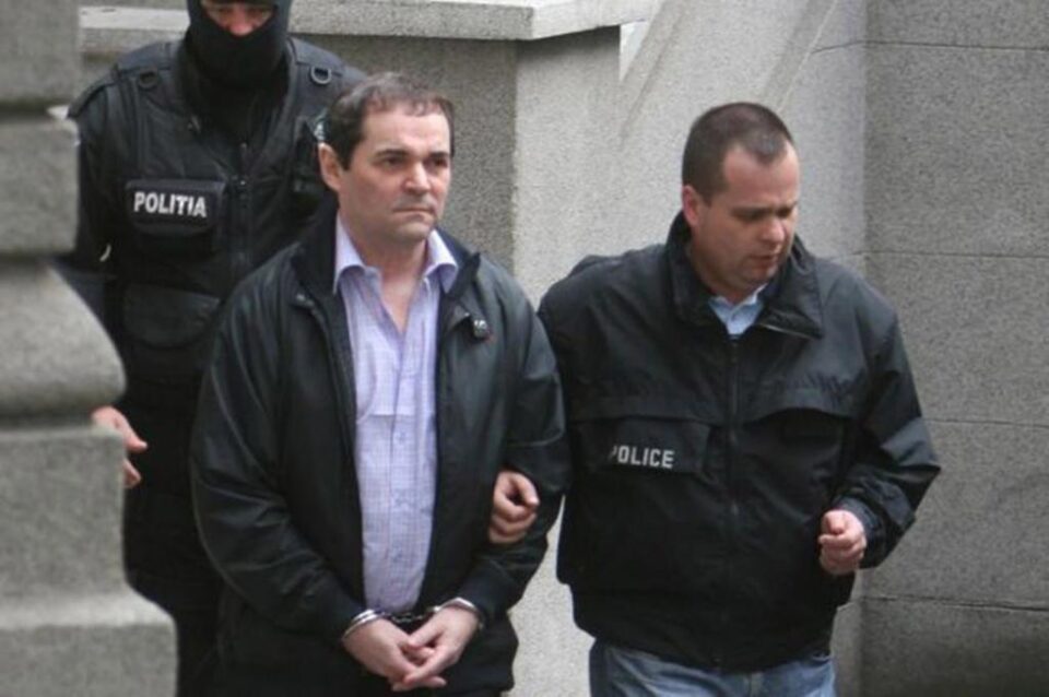 Mihai Necolaiciuc a și fost ridicat cu mandat de polițiștii constănțeni, de la domiciliu, urmând să fie transferat la Penitenciarul Poarta Albă din Constanța. Foto: ZiuaNews.ro