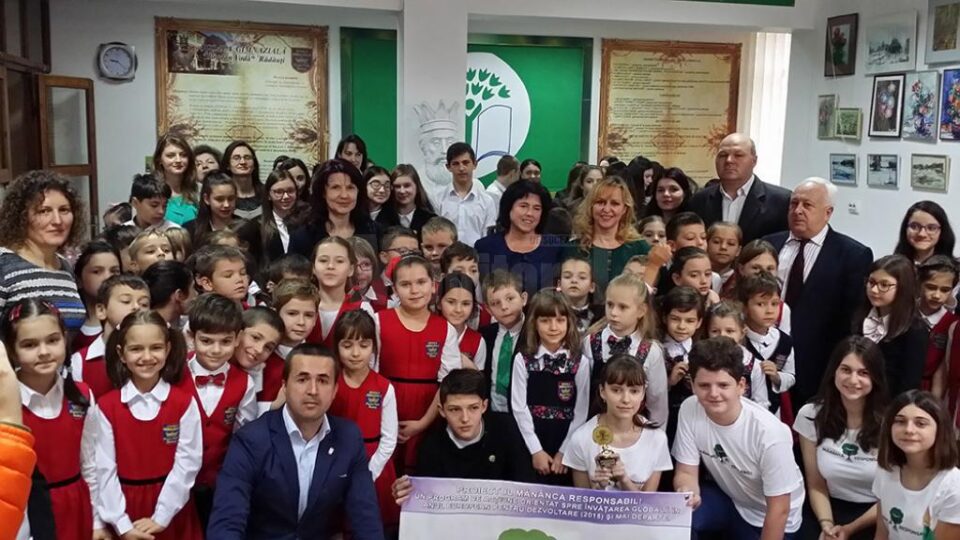 Proiectul „Mănâncă responsabil”, la Școala Gimnazială „Bogdan Vodă” Rădăuți