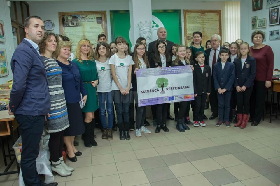 Proiectul „Mănâncă responsabil”, la Școala Gimnazială „Bogdan Vodă” Rădăuți