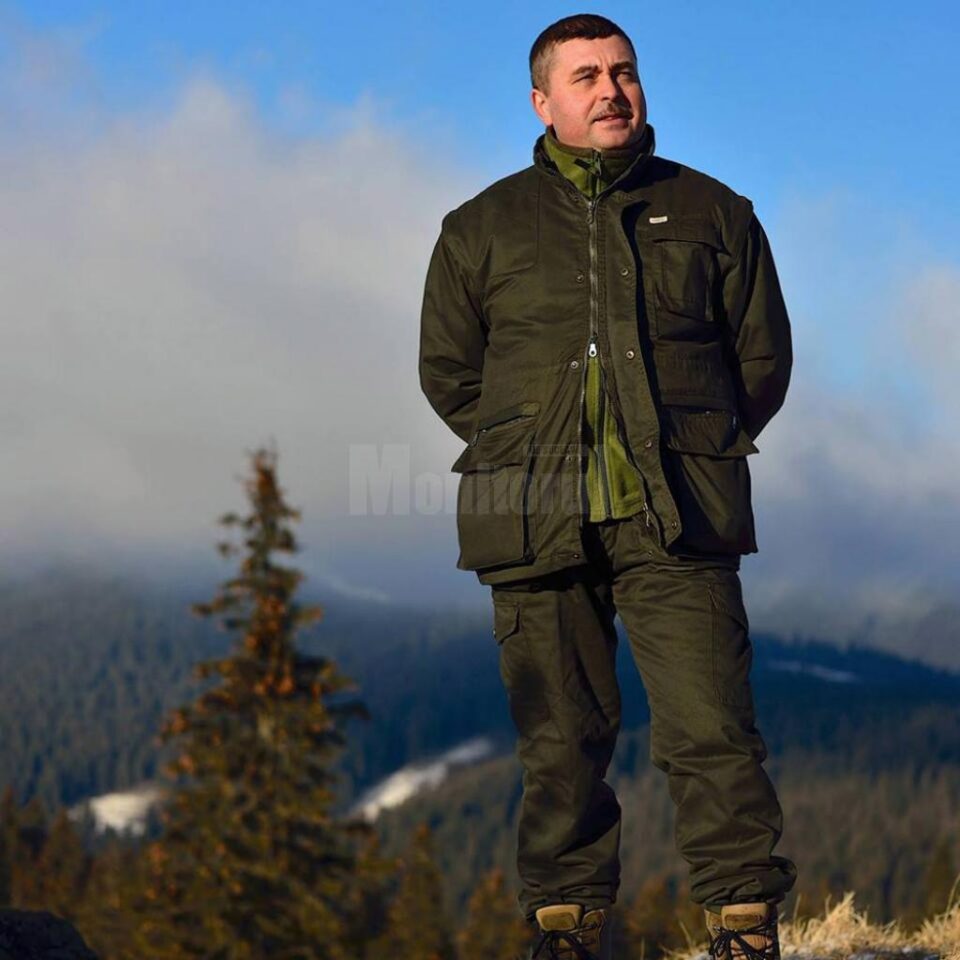 Neculai Marcel Flocea a descărcat arma în piciorul unui coleg, la o vânătoare de mistreți