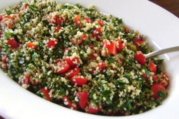 Salată libaneză cu pătrunjel (de post)