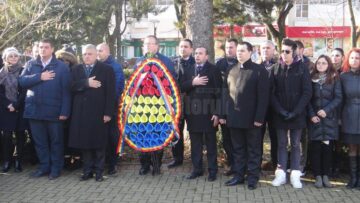 Steliana Miron, Dumitru Mihalescul și echipa liberală i-au adus un omagiu lui Iancu Flondor, artizanul Unirii Bucovinei cu România