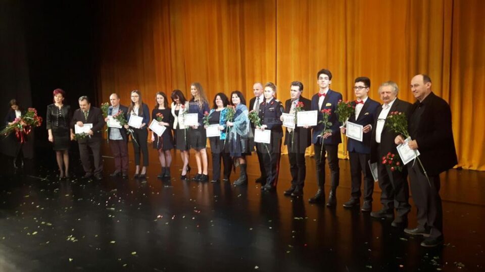 Olimpicii internaționali din județ au fost premiați luni de Ministerul Educației