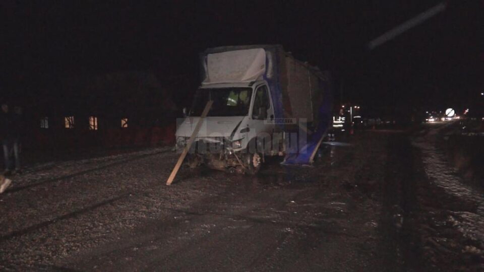 Autoutilitara implicată în accident