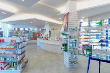 Farmaciile lucrează după program normal în următoarele trei zile