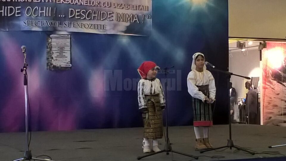 ,,Deschide ochii! Deschide inima!”, la Iulius Mall
