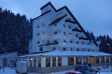 Cabana Rarău a fost redeschisă în totalitate, devenind una dintre cele mai frumoase atracții din Bucovina