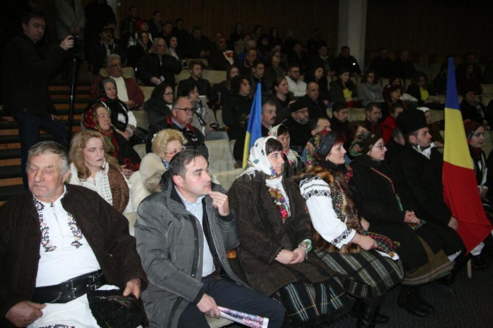 Marian Munteanu, primit cu pâine și sare și cu steaguri tricolore la Suceava