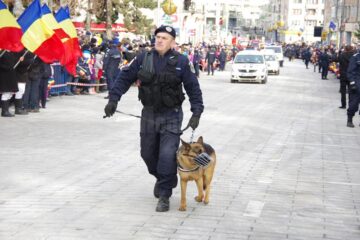 Mii de persoane au participat, la Suceava, la sărbătorirea Zilei Naționale a României