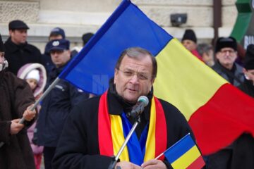 Mii de persoane au participat, la Suceava, la sărbătorirea Zilei Naționale a României