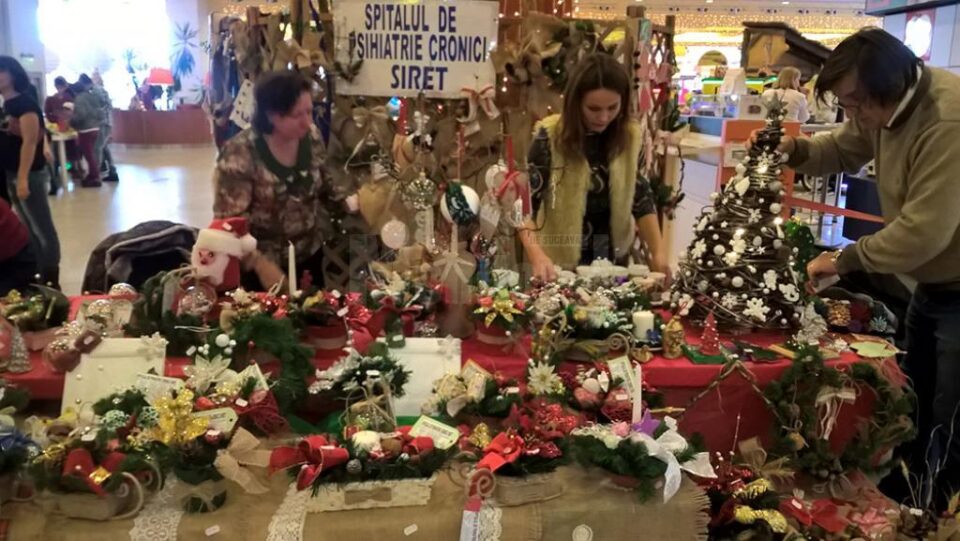 Expoziție cu obiecte realizate de persoane cu dizabilități