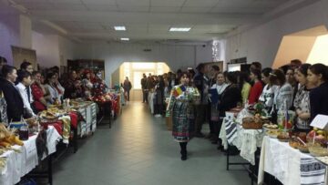 Liceenii Colegiului „Al. I. Cuza” Suceava au marcat Ziua Națională