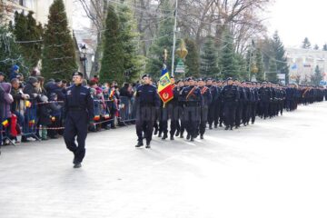 Mii de persoane au participat, la Suceava, la sărbătorirea Zilei Naționale a României