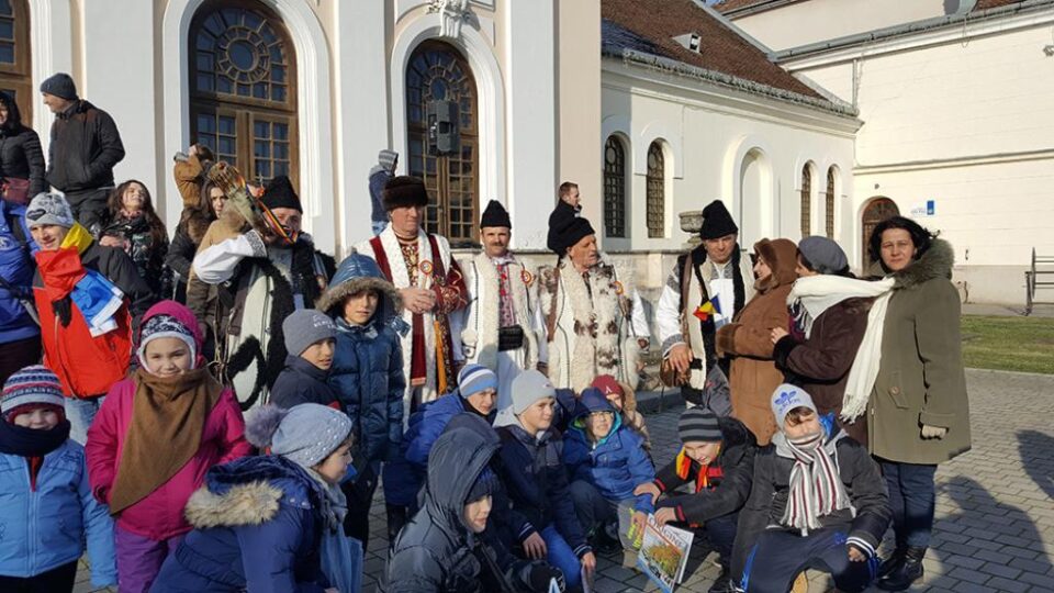 Cinci suceveni au dus Solia Cetății de Scaun a Sucevei la Alba Iulia