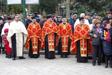 Mii de persoane au participat, la Suceava, la sărbătorirea Zilei Naționale a României