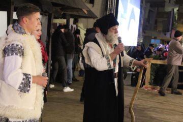 Moș Nicolae a ajuns în centrul Sucevei