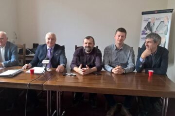 Conferința de presă care a marcat finalul campaniei electorale a medicului psihiatru Alexandru Paziuc, candidat independent pentru Camera Deputaților