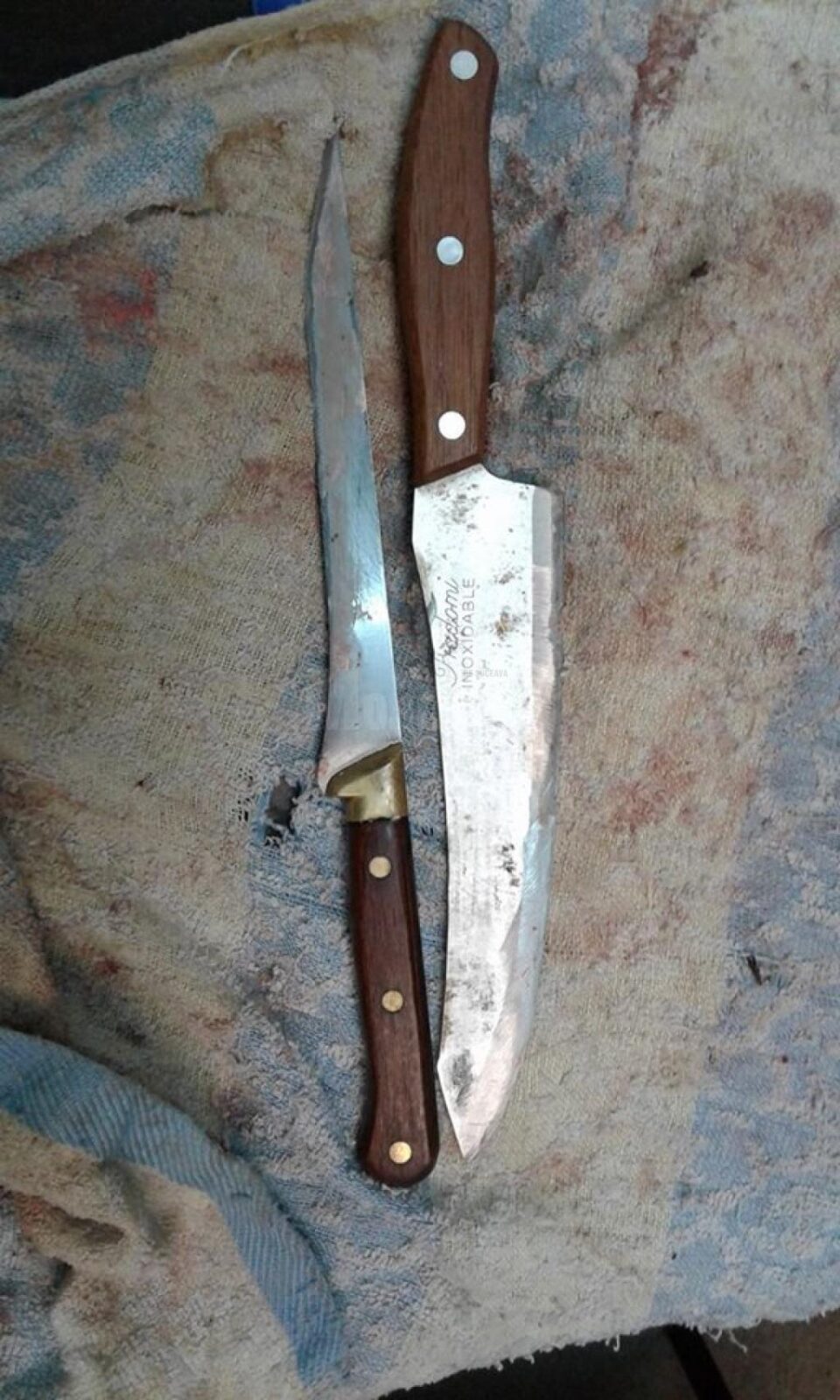 Cuțitele găsite de jandarmi