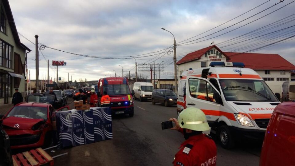 Accidentul a avut loc sâmbătă dimineață, în jurul orei 8.50, pe strada Humorului