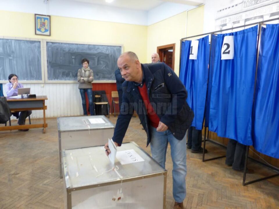 Alexandru Băișanu și-a exprimat votul pentru „propășirea și salvarea României de la declin” Alexandru Băișanu și-a exprimat votul pentru „propășirea și salvarea României de la declin”