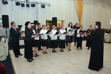 Corul „Ciprian Porumbescu”din Suceava, coordonat de preot profesor Lucian Tablan Popescu - ediția 2013