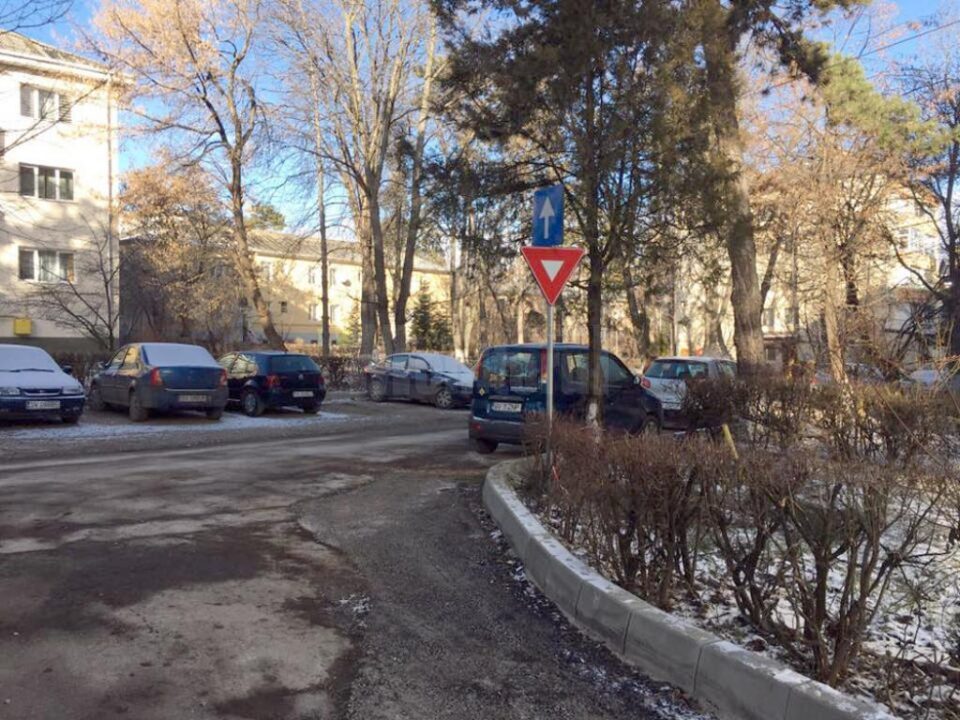 Schimbare de sens de circulație în zona Aleea Nucului