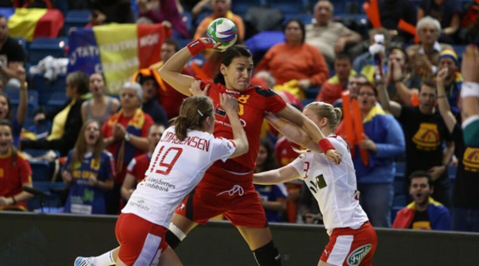 Cristina Neagu și colegele nu au reușit să prindă semifinalele
