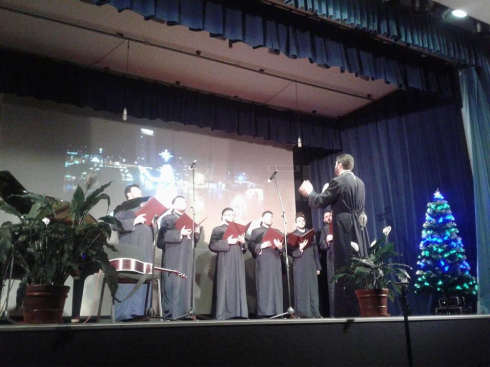 Concertul de colinde „Noapte de Crăciun”, un succes, pe scena Auditoriumului „Joseph Schmidt”